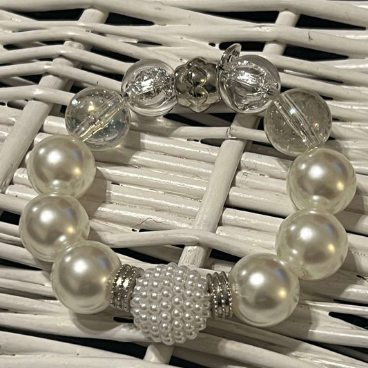 Ice & Snow Bracelet - Large Faux Pearls - Distinct Designs