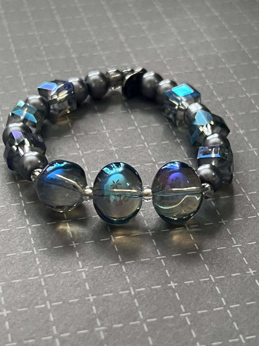 Sparkly Beaded Irredescant Glass Bracelet | Classic Elegance Handmade Jewelry - Distinct Designs