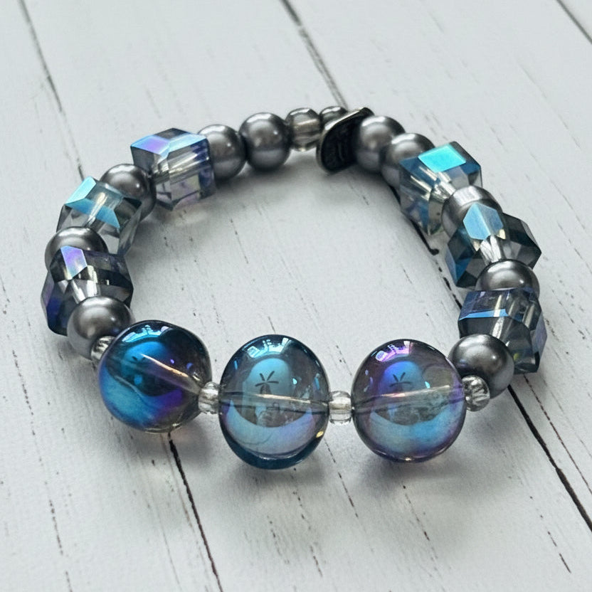 Sparkly Beaded Irredescant Glass Bracelet | Classic Elegance Handmade Jewelry - Distinct Designs