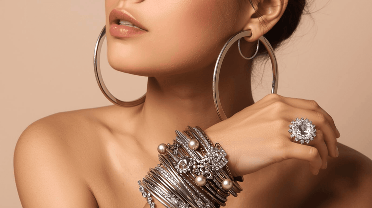 The Statement Siren -"You make an entrance and your jewelry does the talking." - Distinct Designs