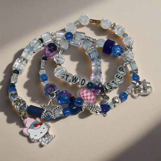 Kitty 2 Steps | Western Unique Glass Bracelet