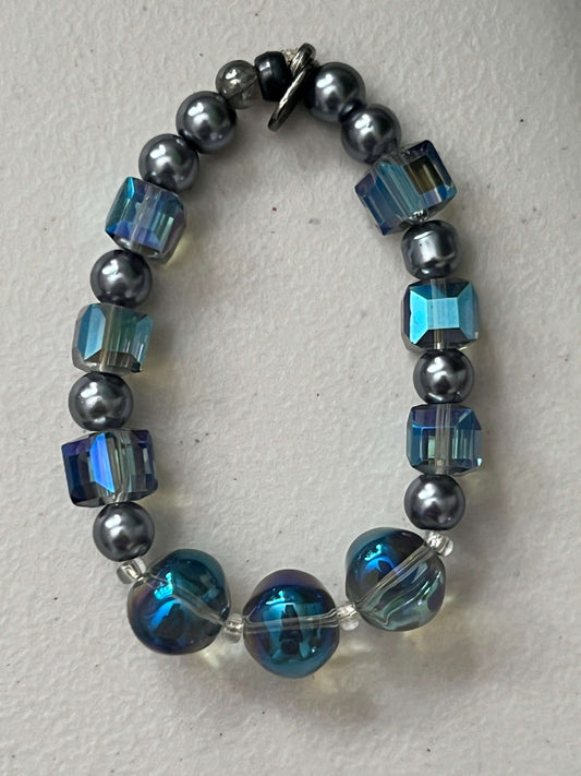 Sparkly Beaded Irredescant Glass Bracelet | Classic Elegance Handmade Jewelry - Distinct Designs